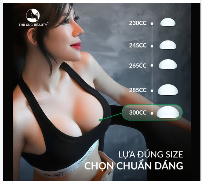 Bác sĩ tư vấn và lựa chọn size túi phù hợp cho từng khách hàng