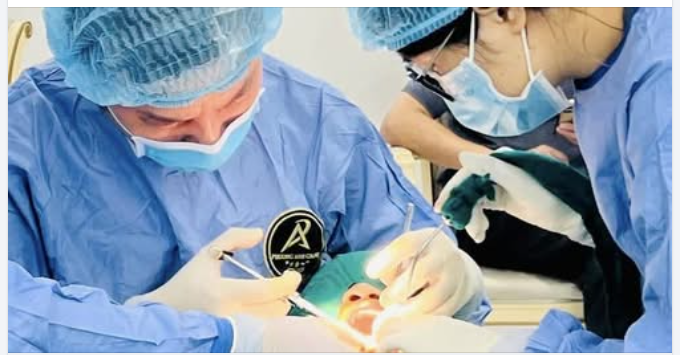 Vật liệu làm implant nha khoa từ gì? có an toàn không?