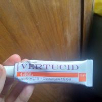 Nên dùng thêm gì cho da hết mụn?