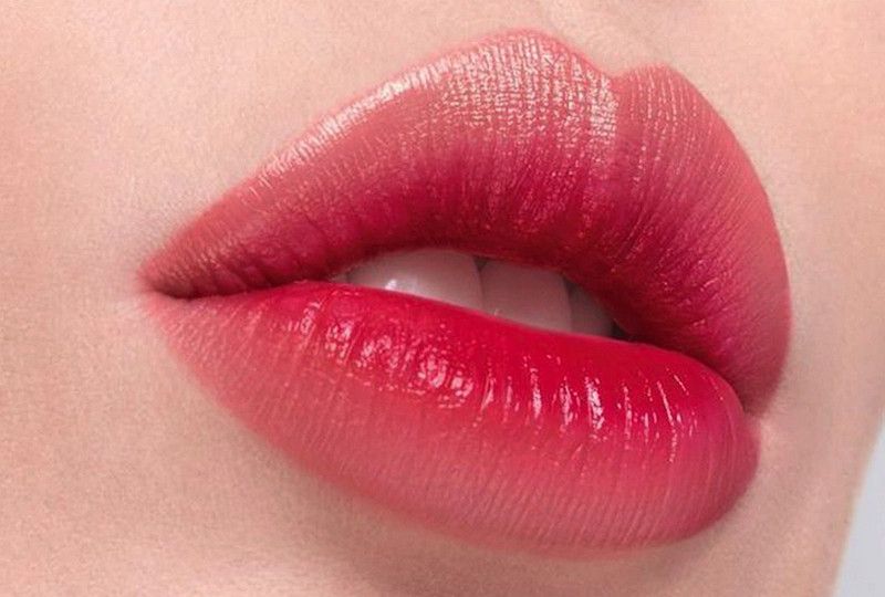 Phun xăm môi và cách khắc phục môi bi mỏng