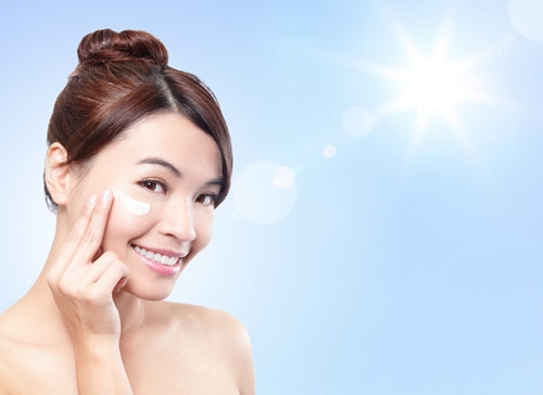 Chăm Sóc Da Mặt Mùa Hè Sao Cho Đúng