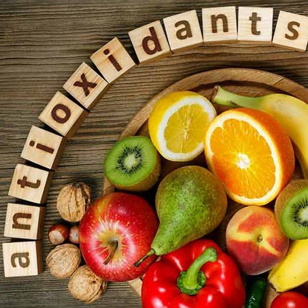 chat chong oxy hoa la gi cac thuc pham giau chat chong oxy 0b 620x620