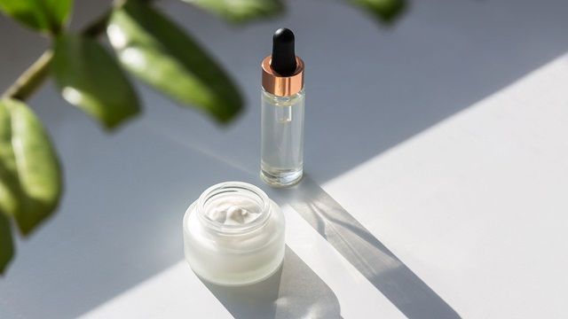 Danh sách các hoạt chất chống lão hóa da