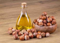 Dầu hạt phỉ (hazelnut) có tác dụng gì cho da?