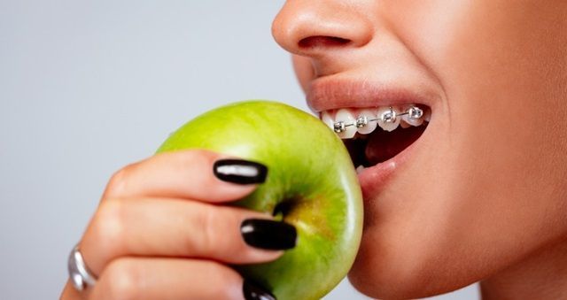 10 loại rau quả có lợi cho răng