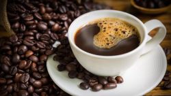 Cà phê có thể giảm nguy cơ mắc bệnh trứng cá đỏ?