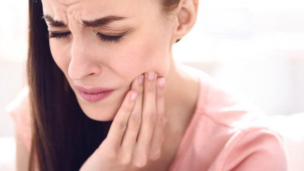 Các nguyên nhân gây đau hàm và cách điều trị
