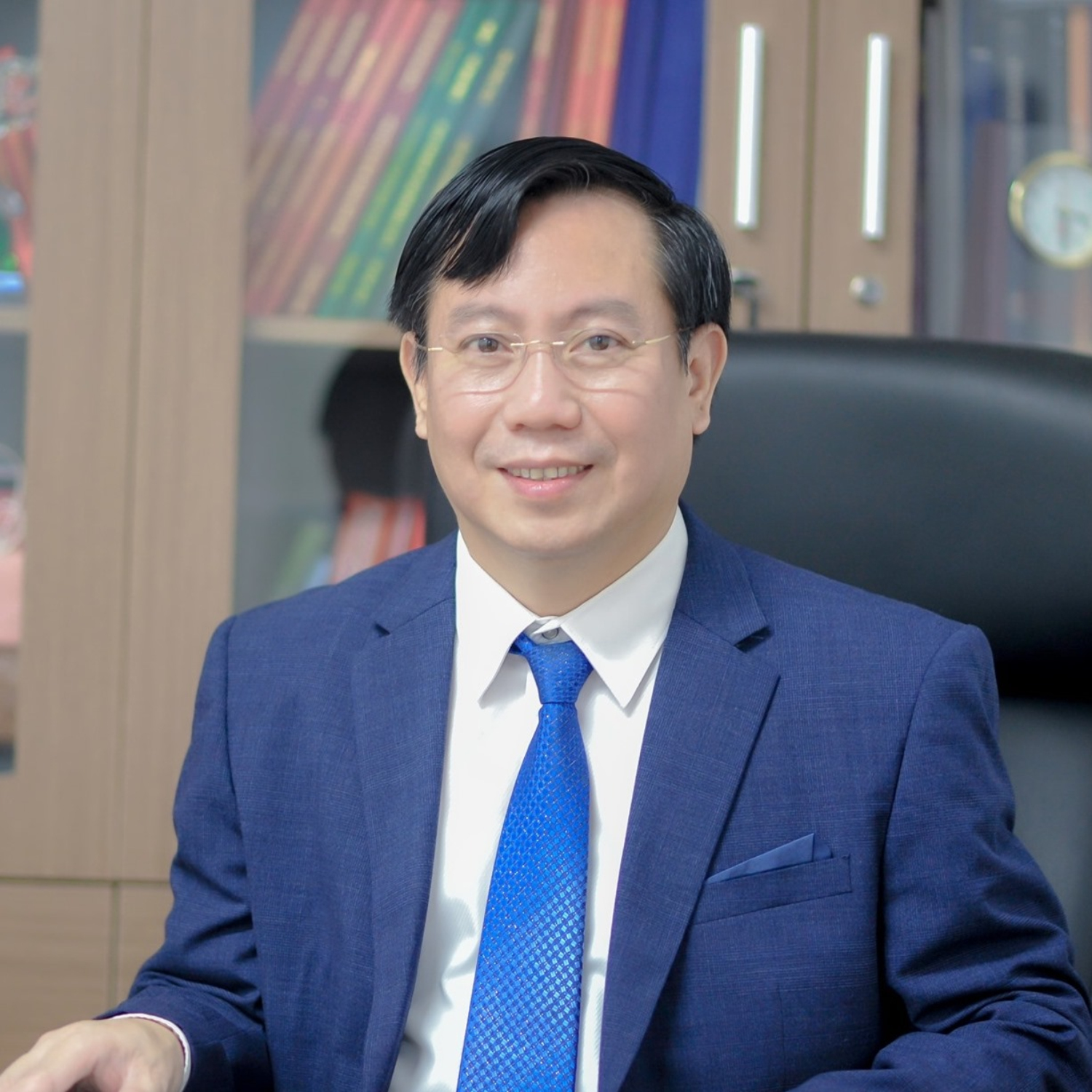 Dr Nguyễn Anh Tuấn