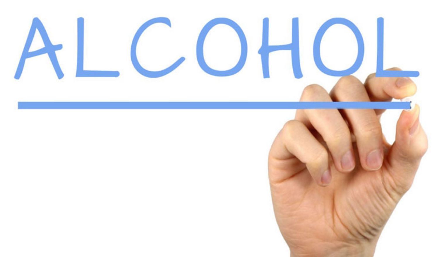 Dung môi isopropyl alcohol trong các sản phẩm trị mụn