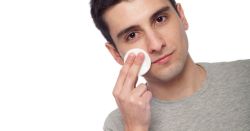 Miếng dán trị mụn có hiệu quả không?