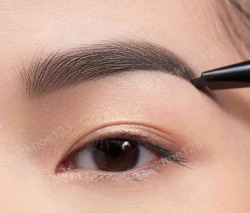 Nên treo chân mày hay cắt mí để có đôi mắt to đẹp?