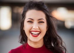 Niềng răng mắc cài mặt trong (mặt lưỡi)