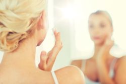 Sự thật về các phương pháp trị mụn tự nhiên