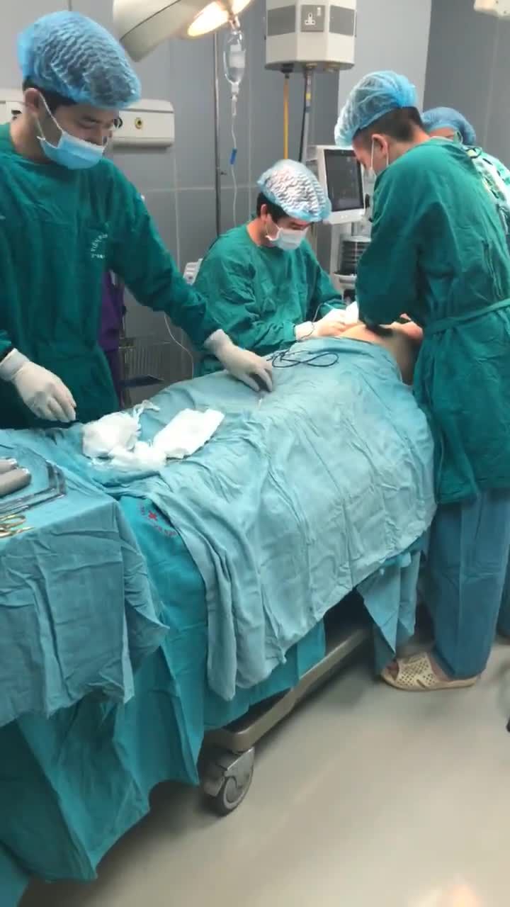 Ngực mướp hóa bưởi