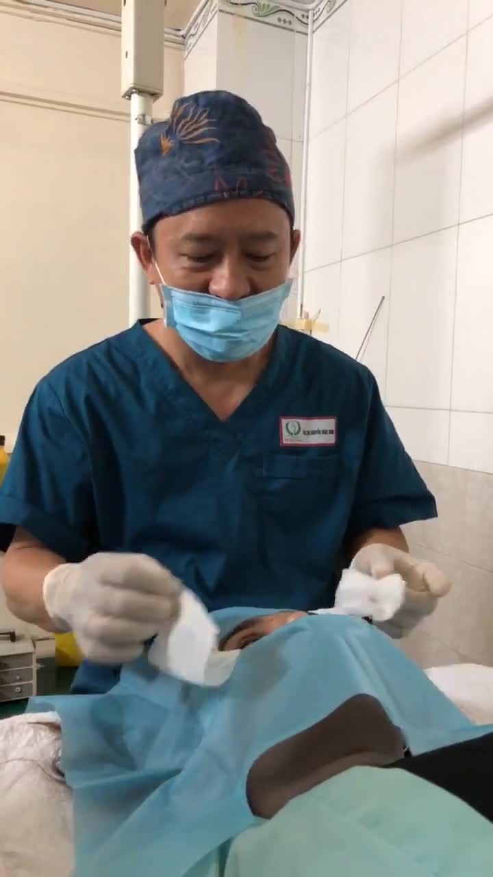 Cắt mí mini sau 2 lần từng cắt mí ở 2 bệnh viện khác nhau