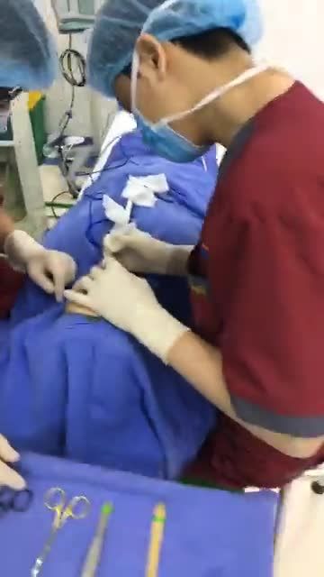 Đo vẽ tạo môi tim - Thẩm mỹ Kangnam - Ca 05