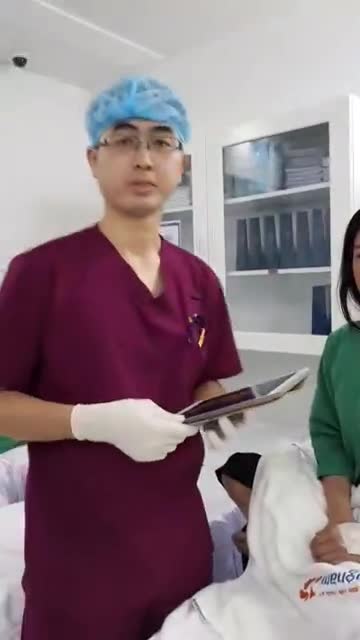 Tạo hình môi trái tim - Thẩm mỹ Kangnam - Ca 14