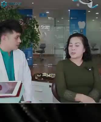 Mọi người hãy cùng lắng nghe những chia sẻ của bác sỹ tại Nha khoa Smile Up và NS.Hương Dung nhé !