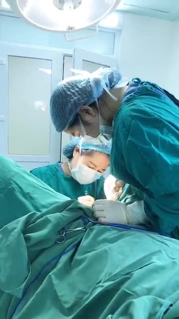 Tân trang cô bé tại TM DrD