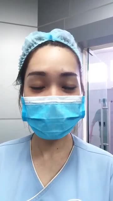 "Ngực phẳng", "ngực lép hơn cả đàn ông" là sự tự ti của không ít chị em phụ nữ