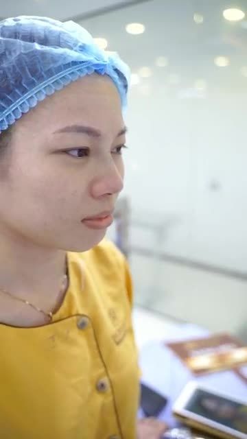 Buổi sáng cuối tuần cho cả nhà chiêm ngưỡng dáng mũi đẹp hoàn hảo mọi góc nhìn Demi 5D
