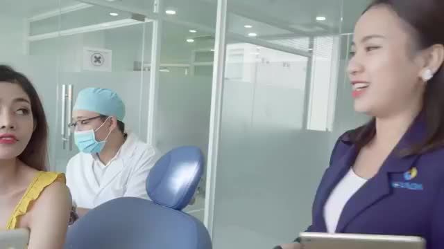 LỘT XÁC 180 ĐỘ NHỜ NỤ CƯỜI MỚI