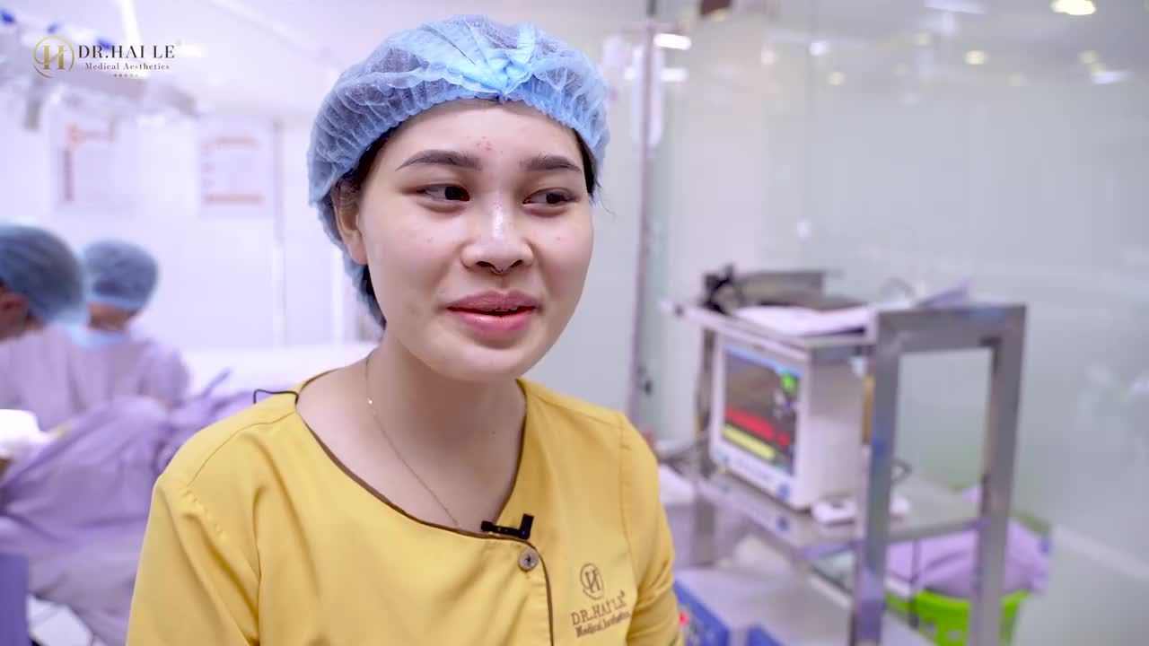 EM CẦM GƯƠNG LÊN NHÌN THẤY KHUÔN MẶT KHÁC QUÁ