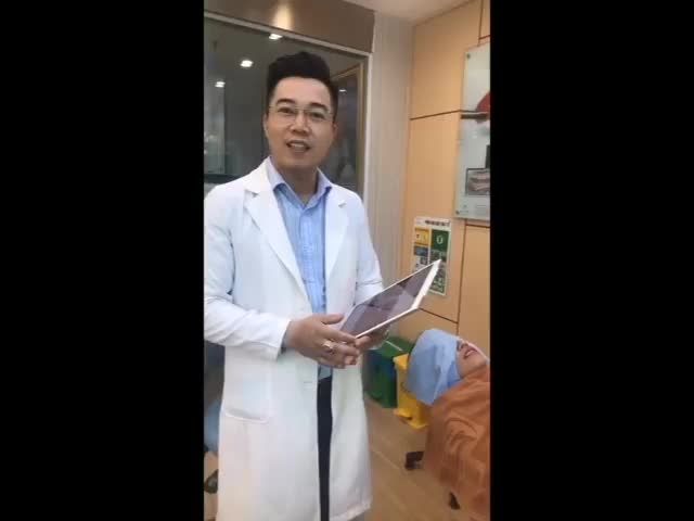Hình ảnh trước _ sau chị khách hàng có tình trạng đặc biệt và quyết định thẩm mỹ 20 răng sứ