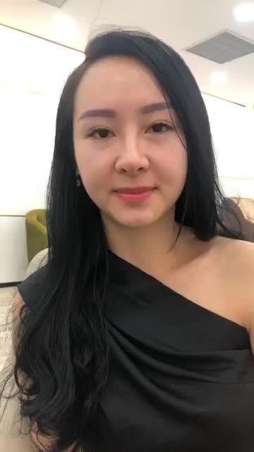 Trong lúc bạn vẫn đang PHÂN VÂN, LO SỢ thì cô ấy đã sở hữu NỤ CƯỜI VẠN NGƯỜI MÊ như thế này rồi!