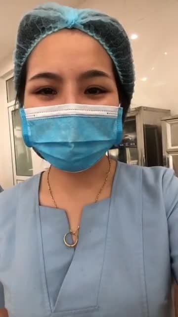 Khách hàng từng cắt mí 3 năm giờ quay lại nâng mũi