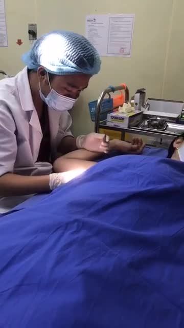 Quy trình cắt chỉ sau 10 NGÀY Nâng ngực tại bệnh viện Thẩm mỹ Kangnam