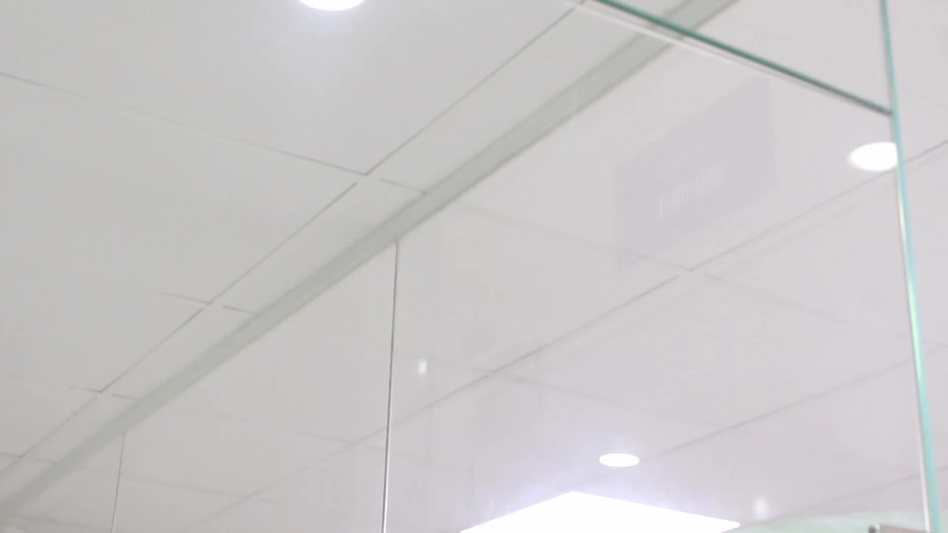 [ Trực tiếp ] Tiến sĩ, bác sĩ Hà Ngọc Chiều chuyên gia cấy ghép implant thực hiện. Bệnh nhân Kiều Hương - 28 tuổi, Hà Nội được cấy trụ 01 trụ Dentium Korea.