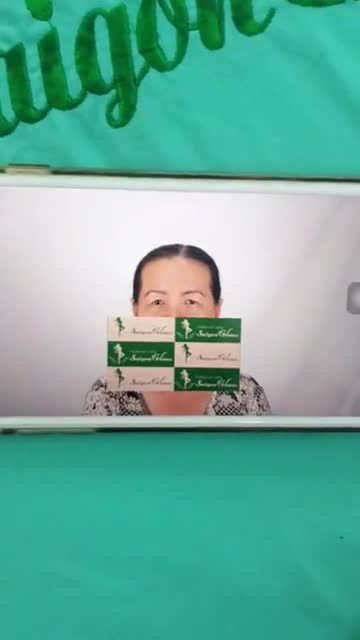 Treo mày cho khách hàng 62 tuổi Giúp cô trẻ hơn 5-7 tuổi