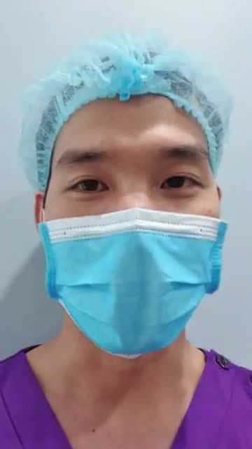 Vợ chồng nhà người ta rủ nhau đi hút tuyến mồ hôi tại Dr Hoàng Tuấn