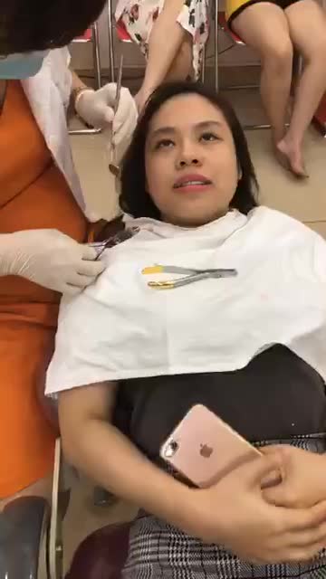 Cận cảnh một ca tháo mắc cài sau 15 tháng tại Vip Dentist!
Khách hàng Thủy Tiên (21 tuổi, Hà Nội)