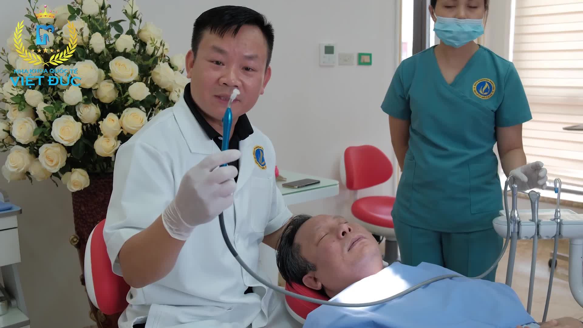 VENEER SỨ THỦY TINH SIÊU MỎNG TẠI NHA KHOA QUỐC TẾ VIỆT ĐỨC