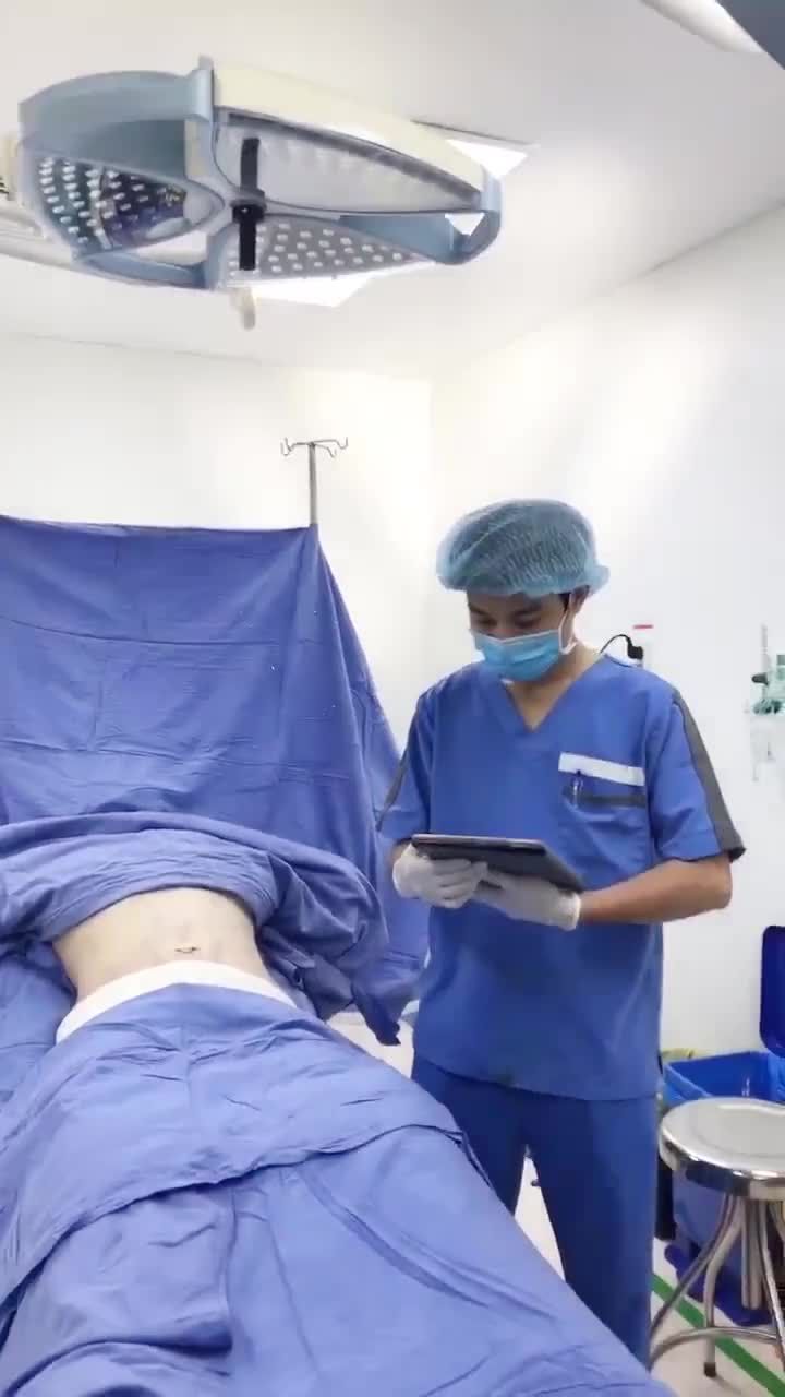 Trực tiếp Vòng 2 giảm từ 100cm 75cm với dịch vụ hút mỡ Slimlipo Extra kết hợp tạo hình thành bụng