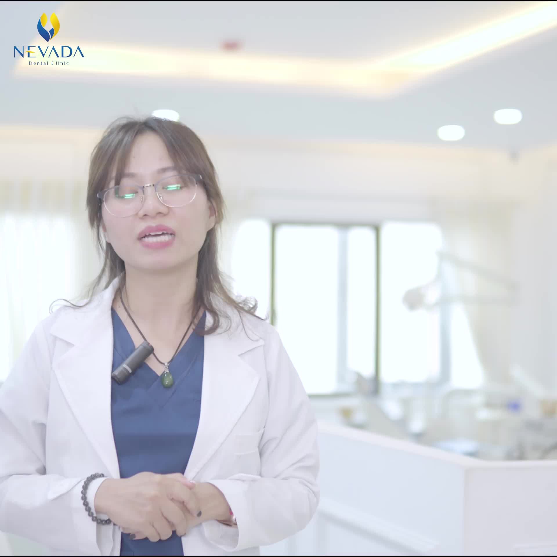 Bọc răng sứ là giải pháp phục hình thẩm mỹ nha khoa phổ biến được ưa chuộng hiện nay