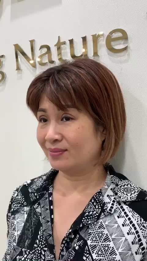 CHỊ KHÁCH ƯNG Ý, TƯƠI CƯỜI RẠNG RỠ SAU KHI THỰC HIỆN CẮT MÍ SILKPLUS