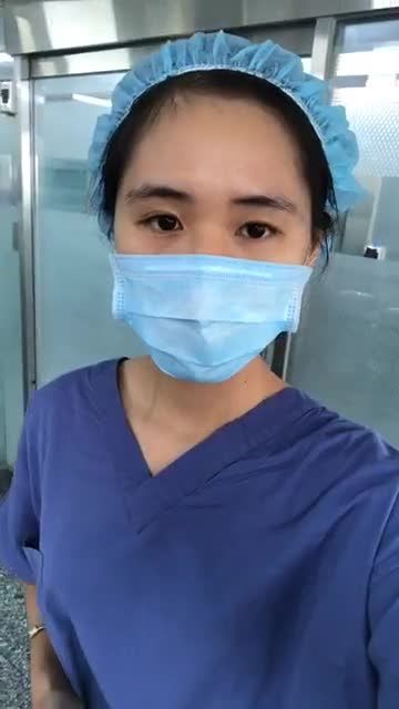 Đặt túi Motiva size 315 - 335 cc ở khách hàng nữ 38 tuổi teo tuyến vú sau sinh