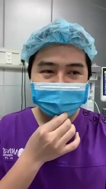 Bắt đầu thực hiện CÙNG LÚC hút mỡ bắp tay cho 3 bạn nhân viên Dr Hoàng Tuấn