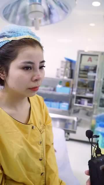 Cùng xem kết quả bất ngờ của một khách hàng nâng mũi Demi 5D vừa xong tại Dr. Hải Lê
