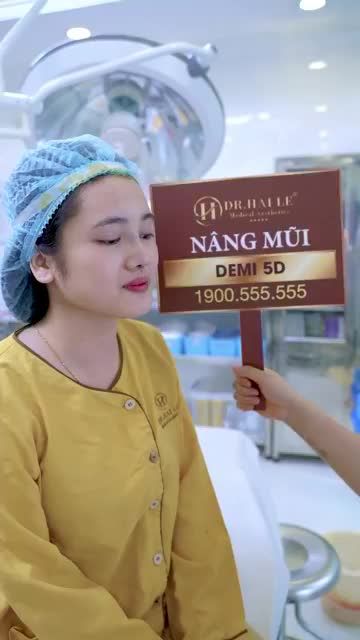 Ngỡ ngàng kết quả nâng mũi Demi 5D cho vị khách hàng đến từ Hải Phòng một chiếc mũi cao tây và tự nhiên