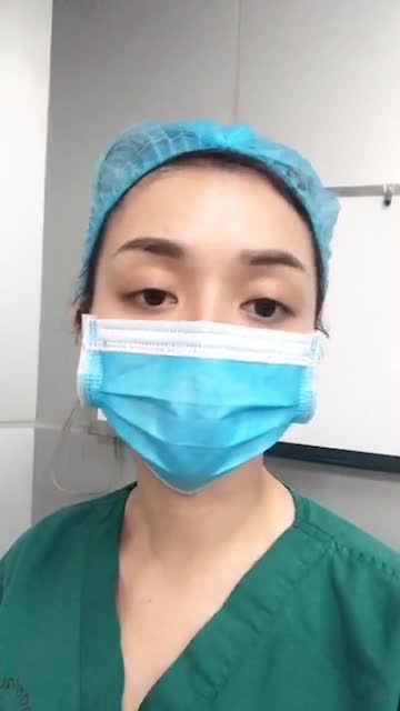 Ụ lưng, ụ hông dầy mỡ và công nghệ Vaser Lipo loại bỏ lượng mỡ dư thừa một cách nhanh chóng.
