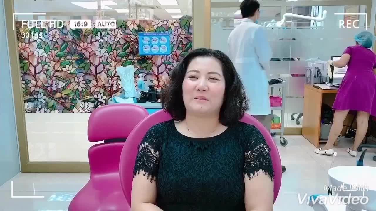 THANH XUÂN CÓ THỂ QUA NHƯNG NỤ CƯỜI VẪN CÒN MÃI