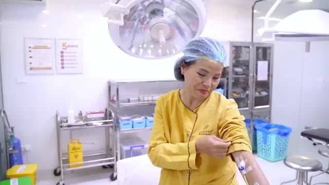 Cùng theo dõi kết quả trước và sau của một vị khách hàng sau khi sử dụng SIÊU COMBO: Nâng mũi Demi 5D, Nâng cung mày + Cắt mí dưới Tại TMV Dr. Hải Lê