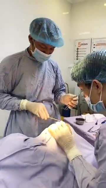 Ngắm nhìn dáng mũi Demi 5D vừa thực hiện xong, cùng lắng nghe chia sẻ của bs vừa thực hiện