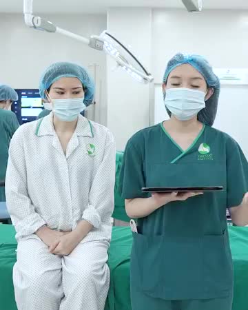 Chị KH đã lựa chọn COMBO Nâng cung mày P'Cell + Cấy mỡ hốc mắt để cải thiện tầm nhìn của mắt