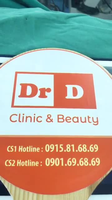 Teo tuyến vú 2 bên sau sinh - Nâng ngực là giải pháp phù hợp nhất