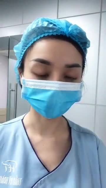 Bụng gọn eo thon dành tặng bà mẹ 4 con.